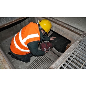Mannequin d'entrainement au sauvetage en espaces confinés (démembrable pour transport)