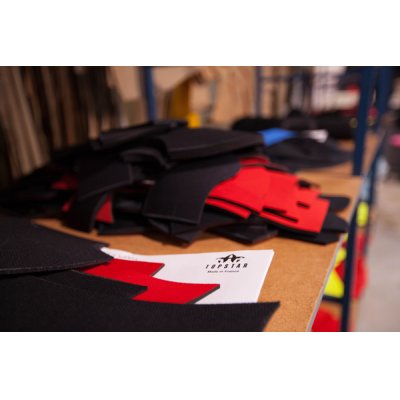 Préserver la performance d’une combinaison étanche exige bien plus qu’un simple contrôle visuel.