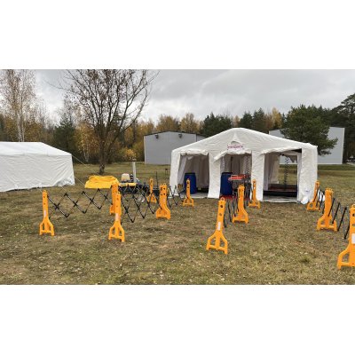 Tente de décontamination à trois voies prête en 20 minutes 