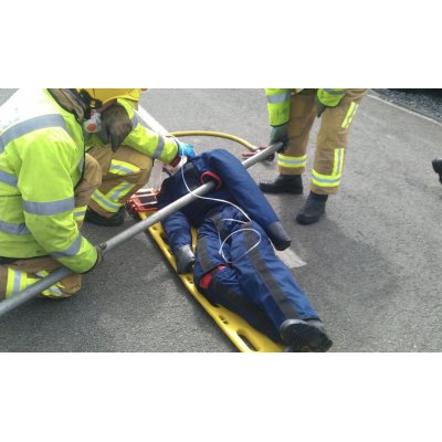 Un mannequin adulte multi-trauma